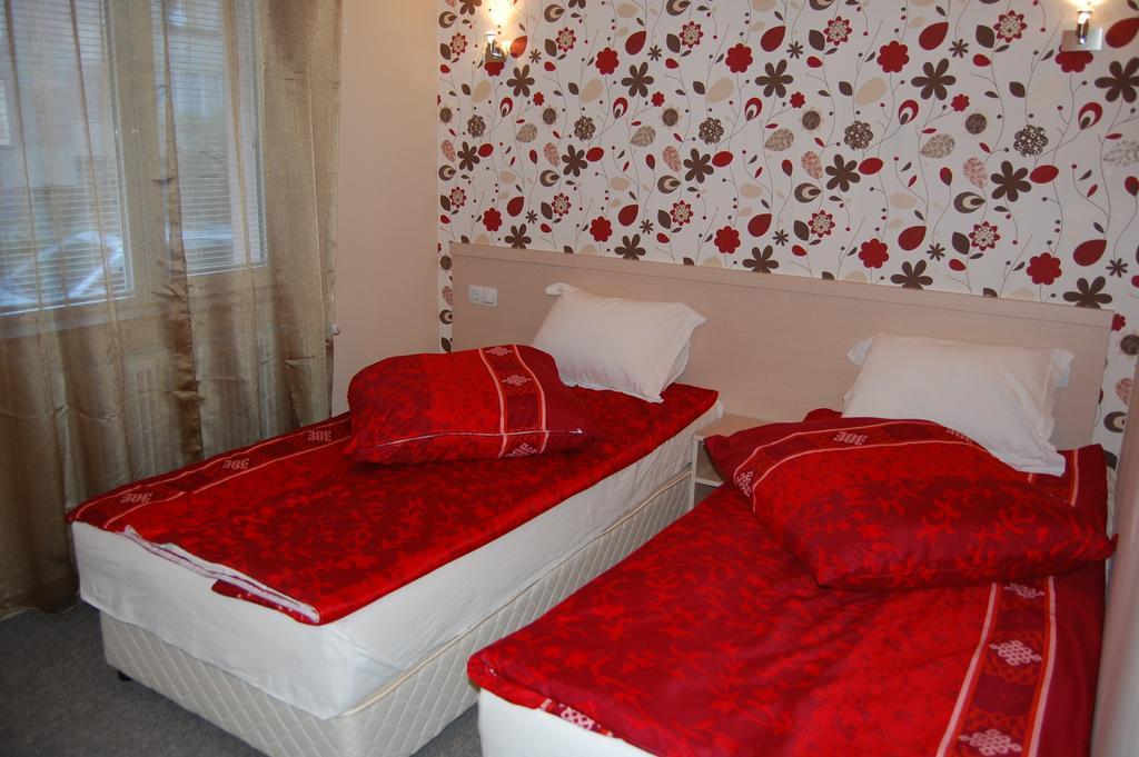 Rozovata Kashta Hotel Kyustendil Phòng bức ảnh